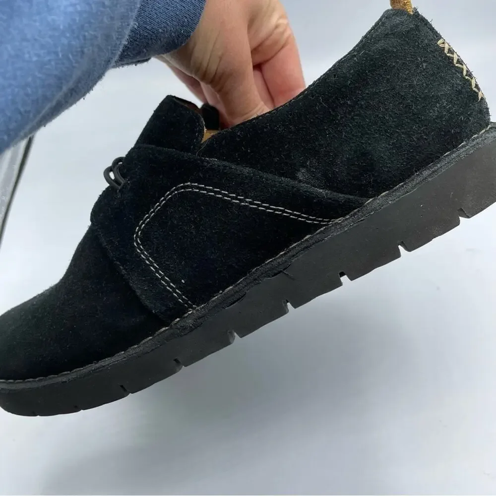 Clarks artisan black